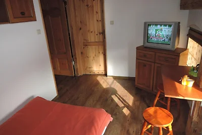 Twee-onder-een-kap woning, Ledzin