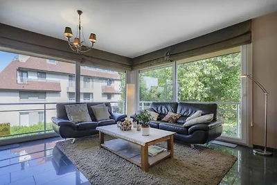 Zonnig appartement nabij de kust in Koksijde