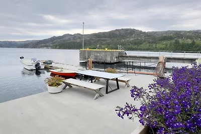 6 Personen Ferienhaus in Huglo