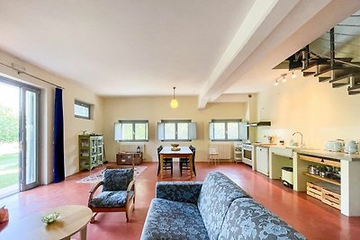 Geräumiges Ferienhaus in Marche mit privatem...