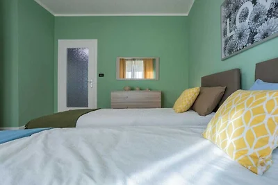 Wohnung in Torino mit Balkon und Parken