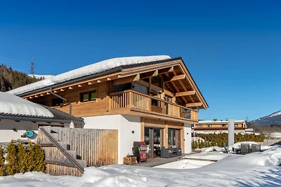 Chalet in Neukirchen am Grossvenediger mit...