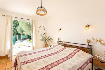 Geräumige Villa mit Garten in der Nähe von...