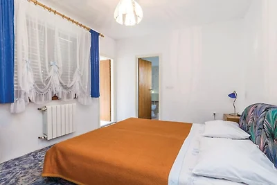 Elegant Brsec Apartments with Sea View - Thre...