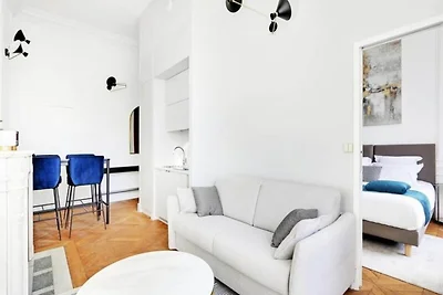 Maison Labruyère – Royal Garden Suite