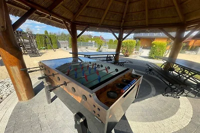 Ferienhaus mit Terrasse, in der Nähe des Sees