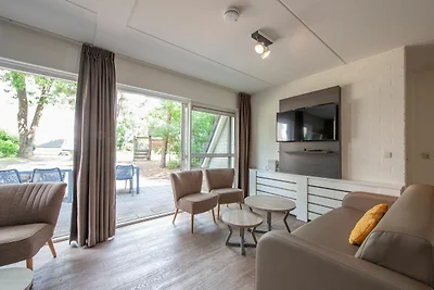 Villa indipendente con quattro bagni, da Vrac...