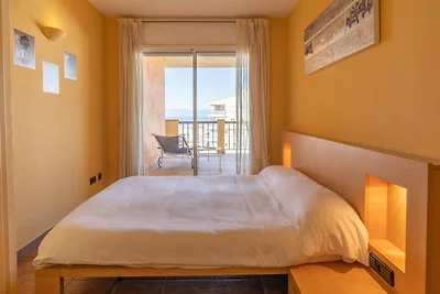 Wohnung, 200 m vom Strand Riells entfernt