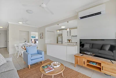 Trinity Beach Retreat met zwembad en schilder...