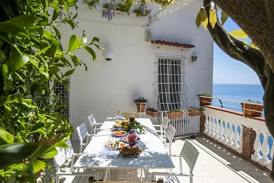 Villa in Ravello mit Pool und Meerblick