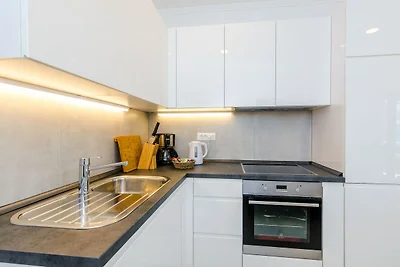 Apartments Sara (Molunat)