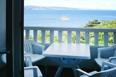 Studioapartment Ivan in Omis-Nemira, mit...