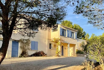 Moderne Villa mit privatem Pool