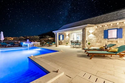 Villa Blue Sky - Three Bedroom Villa with...