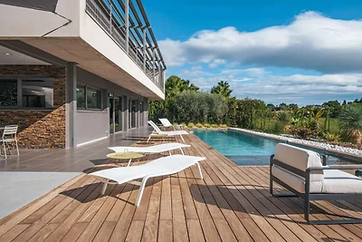 VILLA 4 CAMERE 8 PAX