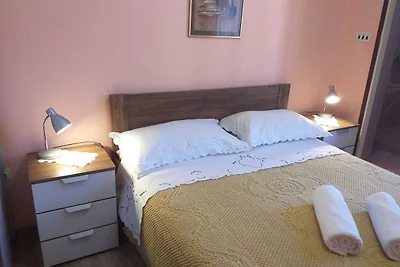 Apartment mit drei Schlafzimmern und Balkon