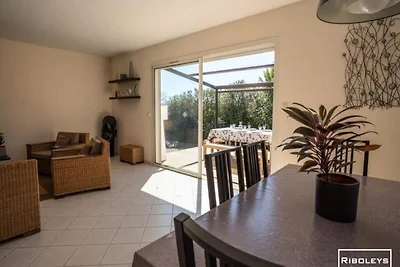 Villa in Vias mit Pool und Garten