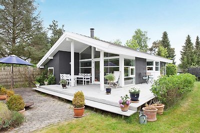 Komfortables Ferienhaus in Hovedstaden mit...