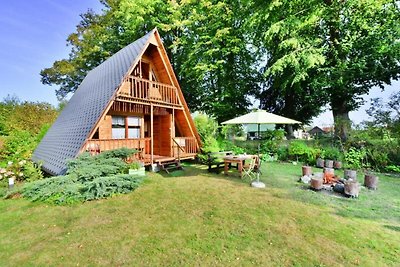 Ferienhaus in Osieki in der Nähe eines Sees