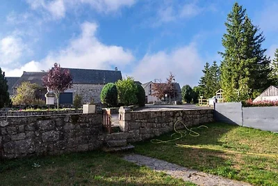 Charmantes Gîte in Frankreich mit Pool