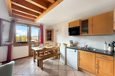 Apartment in Les Carroz mit Bergblick