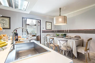 Villa a Orentano con Piscina Privata