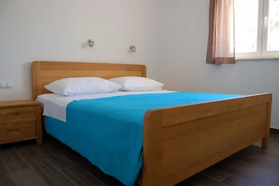 Schöne Wohnung mit überdachter Terrasse