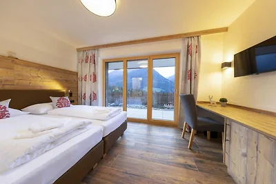 Chalet a Neukirchen vicino Ski Arena...