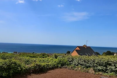 Ferienhaus in Plouhinec mit Terrasse