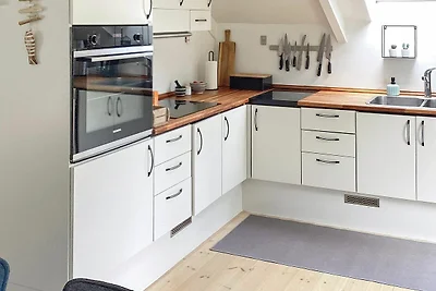 Cottage luminoso con vasca idromassaggio -- B...