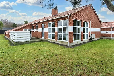 12 Personen Ferienhaus in Glesborg