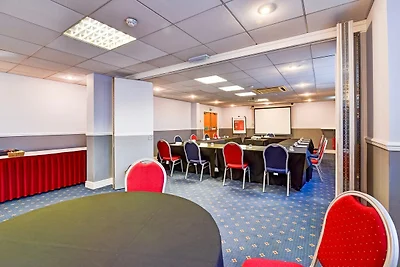 Aston Court Centro Derby By Belvilla - Camera...