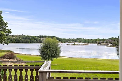 Ferienhaus am Meer mit Balkon und Grill