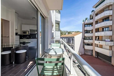 Klimatisierte Wohnung mit Balkon – 2 Schlafzi...