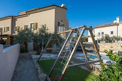 Villa in Premantura with swimming pool