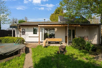 Wunderschönes Ferienhaus mit großem Garten