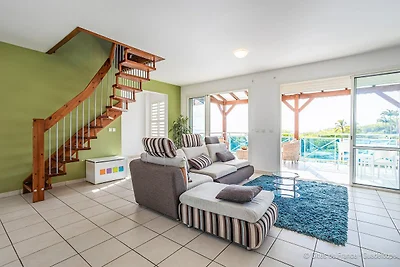 Luxusvilla in Paradise Bay mit Meerblick