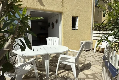 Apartment in Strandnähe mit Terrasse