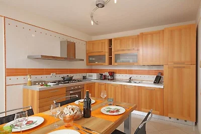 Vakantieappartement in Salò met zwembad