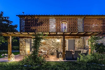 Bauernhaus in Lucca mit Pool