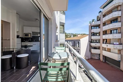 Klimatisierte Wohnung mit Balkon – 2 Schlafzi...