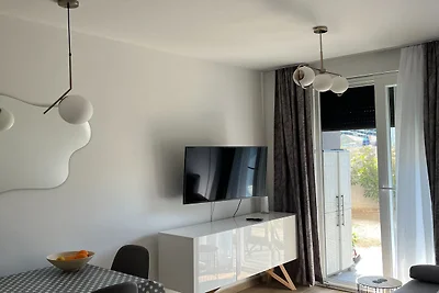 One Bedroom Apartment with Private Garden