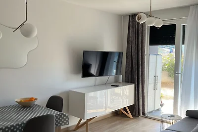 One Bedroom Apartment with Private Garden