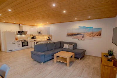 Ferienhaus in Altefähr mit Schwimmbecken