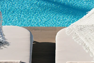 Group Beachside stay in Skaleta
