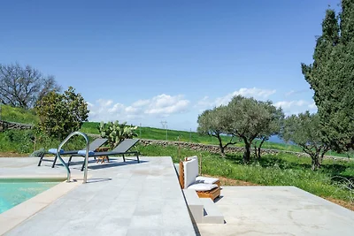 Charming spacious house, 5min from Rethymno!
