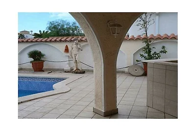 Al Mar (13 m ligplaats voor boten)