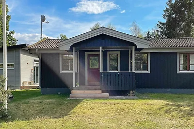 10 persone case ad Rockneby