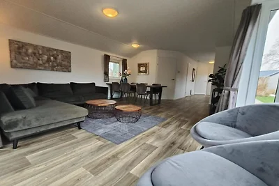 Chalet in Kaatsheuvel met tuin
