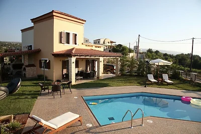 Villa in Skouloufia mit Pool und Aussicht